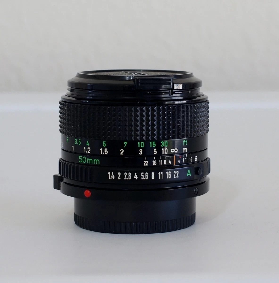 Canon AE-1 avec Canon FD 50 mm 1: 1,8 S.C. très bon
