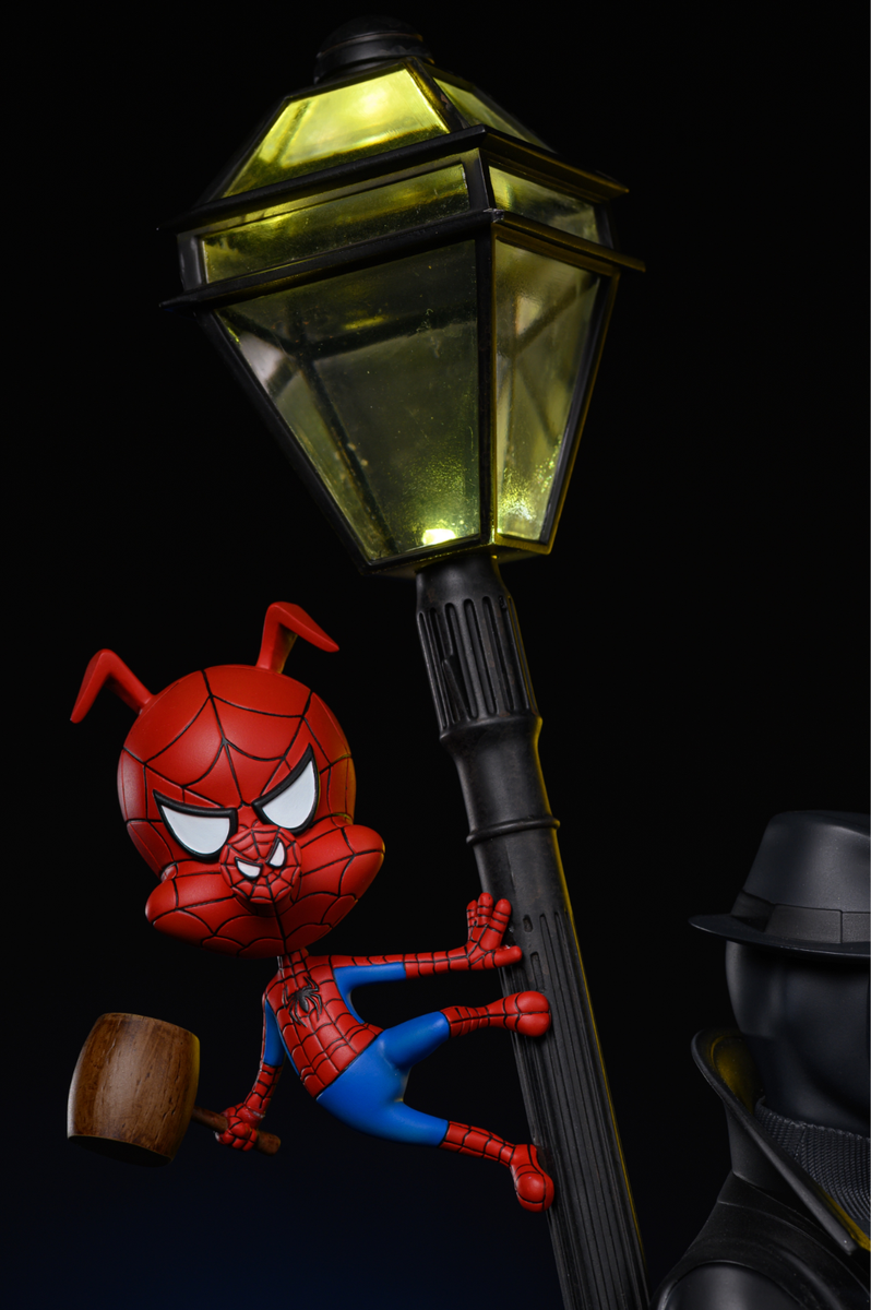 Spider-Man Noir & Spider Ham 1/4 Statue Into The Spiderverse