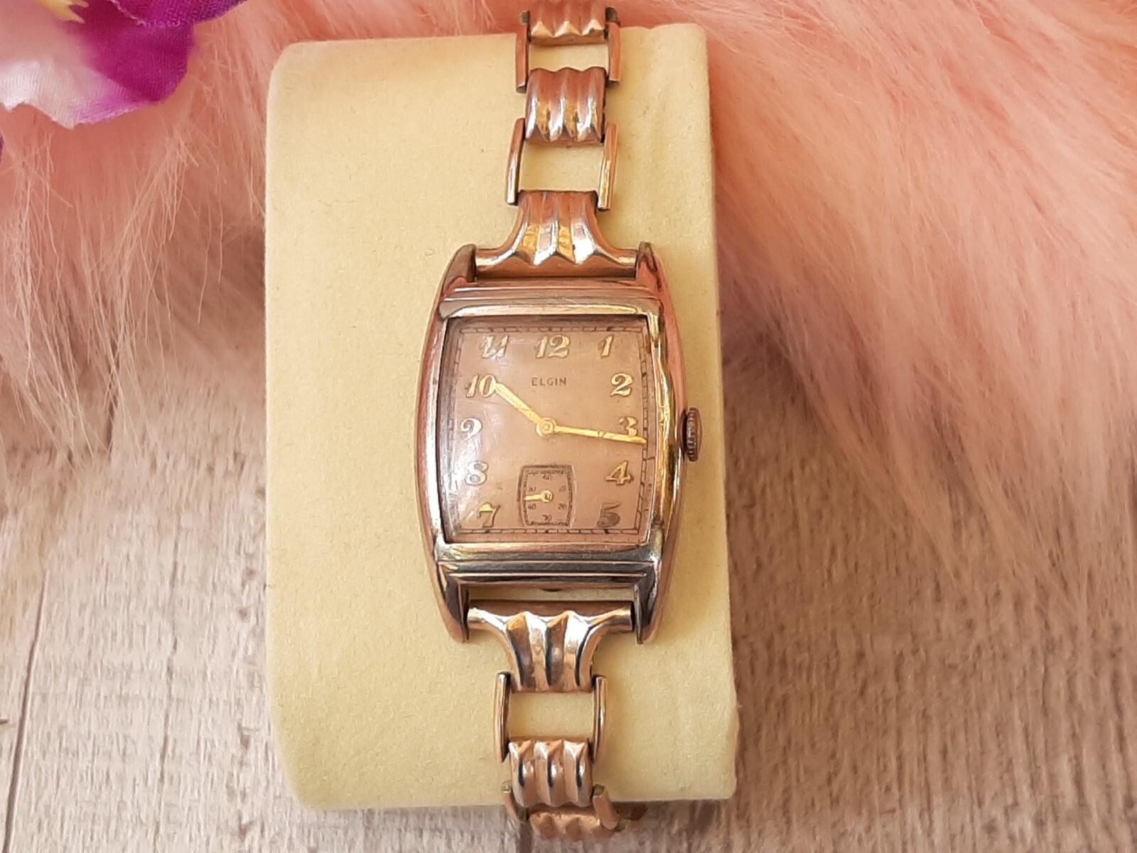 MEN'S VINTAGE ELGIN CURVED TANK ROSE 14KT GF ART DECO WATCH Works