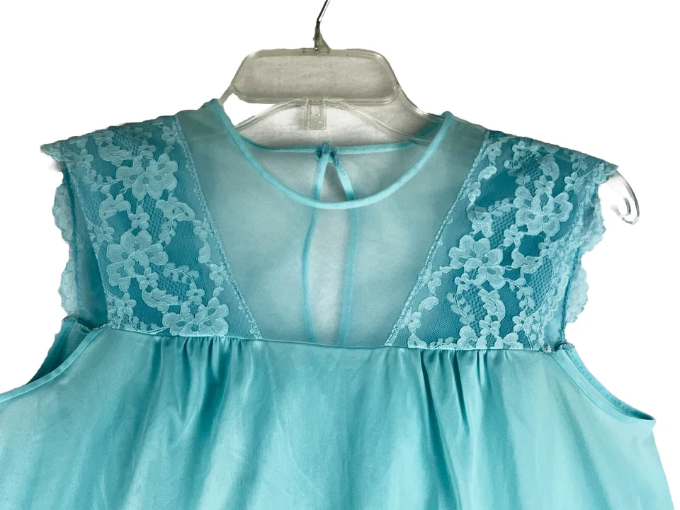 Camisón vintage Henson Kickernick con ribete de encaje talla pequeña escote transparente Foto 3 de 4