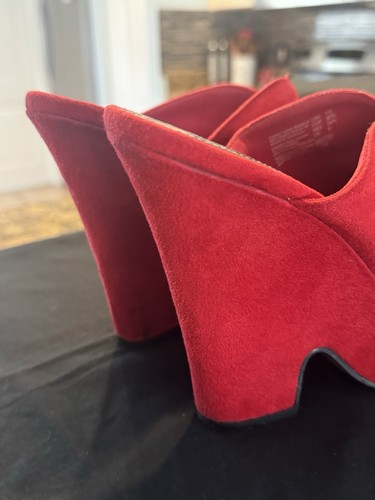 Fioni Wedge Heel Shoes Womens 7.5 Red Suede Wedge Slip On Casual Heels - Picture 10 of 18