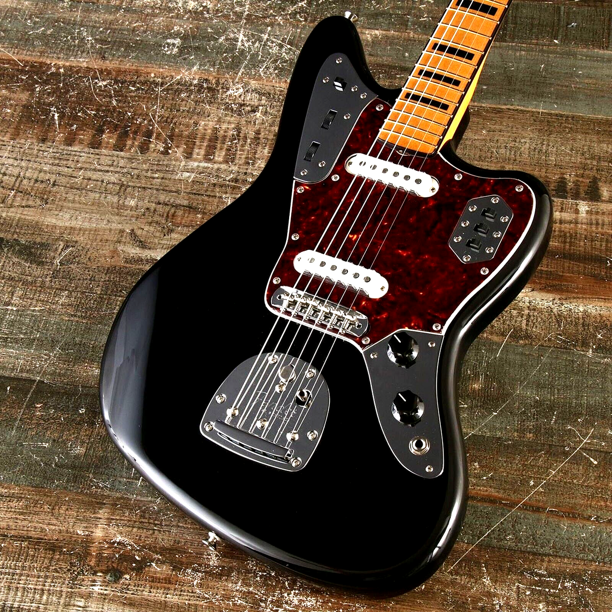 Fender Vintera II 70s Jaguar Maple Black Brand New short Fender Vintera II 70s Jaguar Maple Black Brand New short