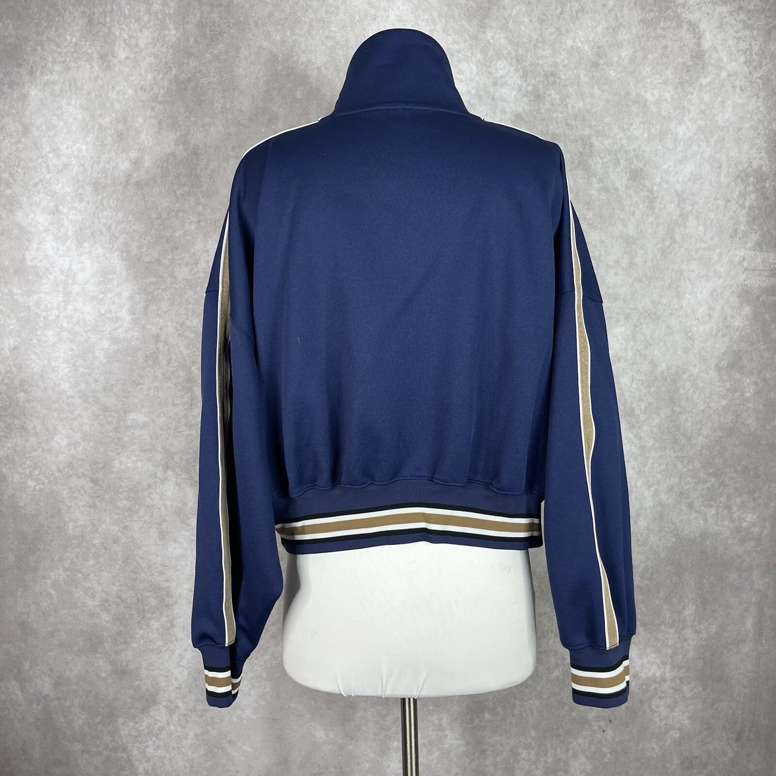 aritzia rocket crop track jacket
