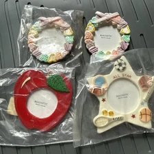 Bright Touches Magnetic Photo Frames Lot of 4 – Wreaths Apple Star Taiwan ROC