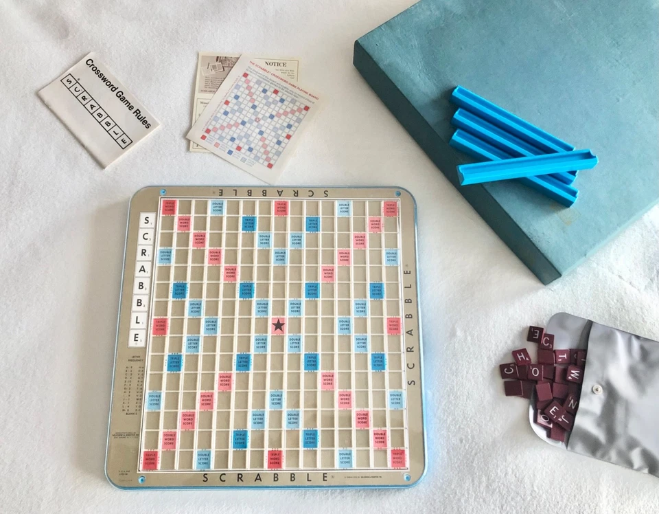 VTG 1977 Selchow & Righter Co Scrabble Crossword Game Deluxe Edition Turntable - Image 2 of 4