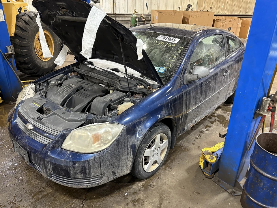 Used Front Left Exterior Door Handle fits: 2008 Chevrolet Cobalt front body colo - Image 2 of 4