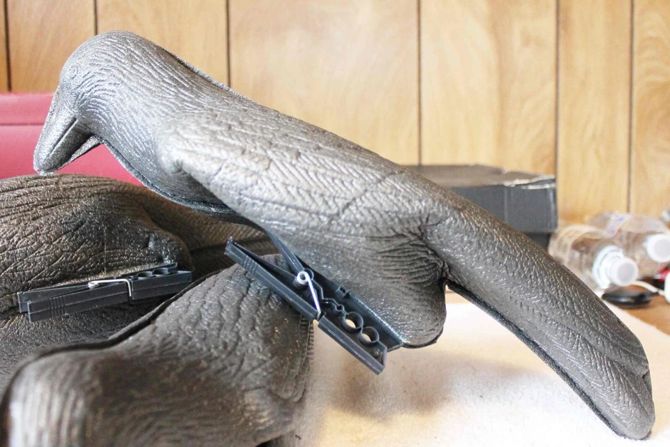 one box of 4 Flambeau Crow Hunting Yard Decoy Flambeau Black Bird - Image 3 of 3