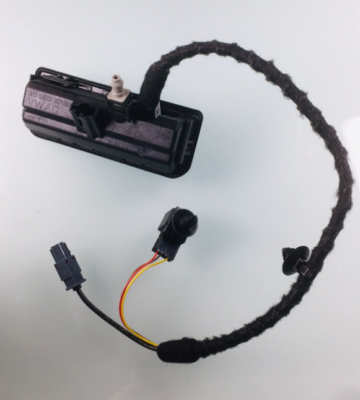 SKODA KAROQ NU Push Button For Electric Lid Lock Actuator