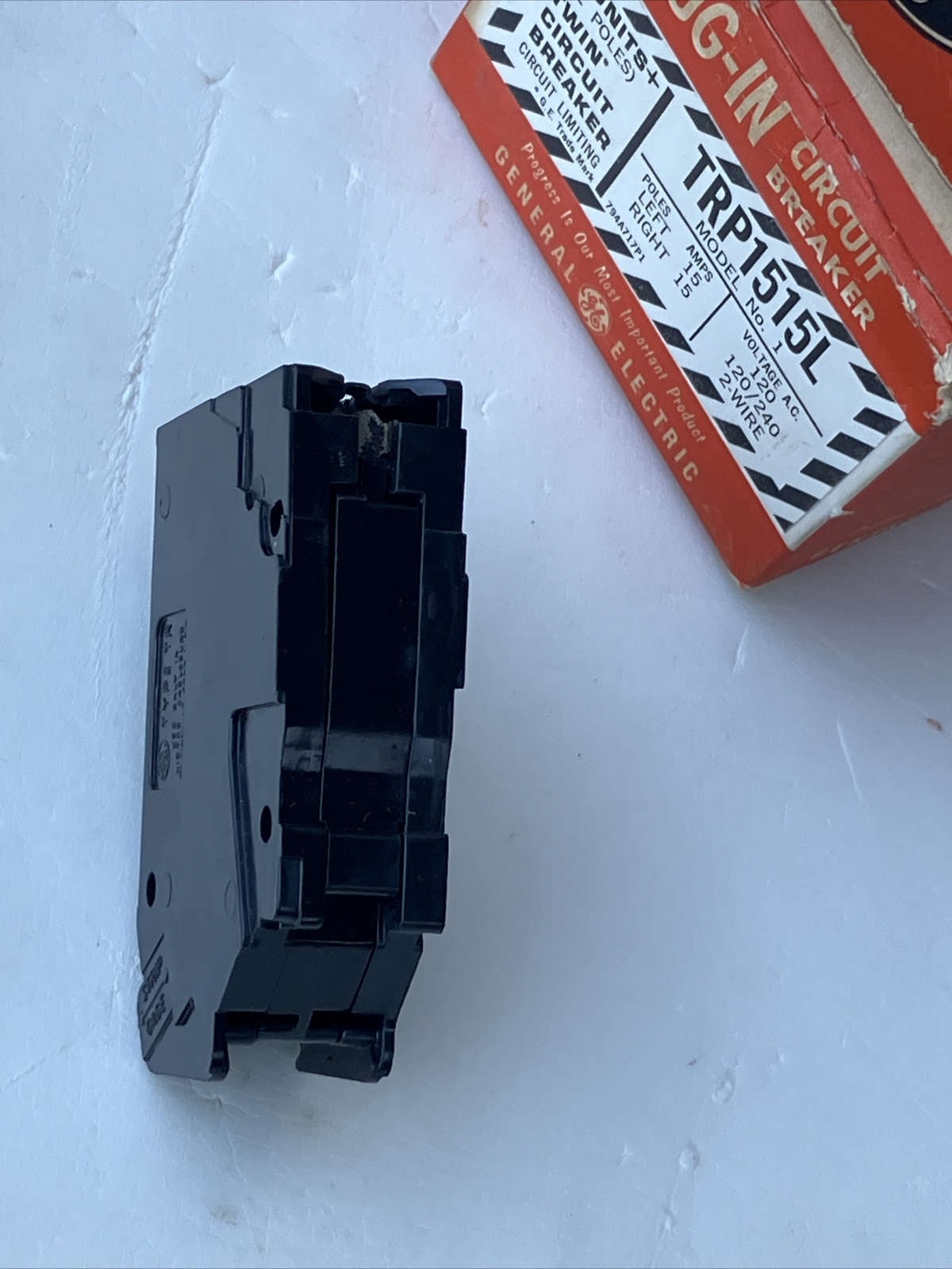 Square D QOT1515 Twin / Tandem 15 Amps 120 Volts 1 Pole Plug In UL Lis Big Stock Electric 1692908626682