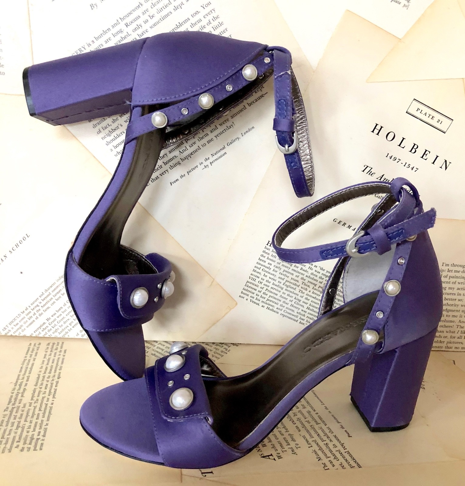 Сандалии Anthropologie Bernardo на каблуке, фиолетовый, с атласным жемчугом и кристаллами, ремешок на щиколотке, 7 NIB