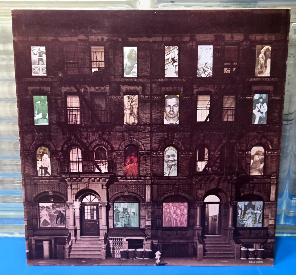 Led Zeppelin Physical Graffiti 1975 2LP Vinyl Swan Song Die Cut 1st Press - Image 4 of 4