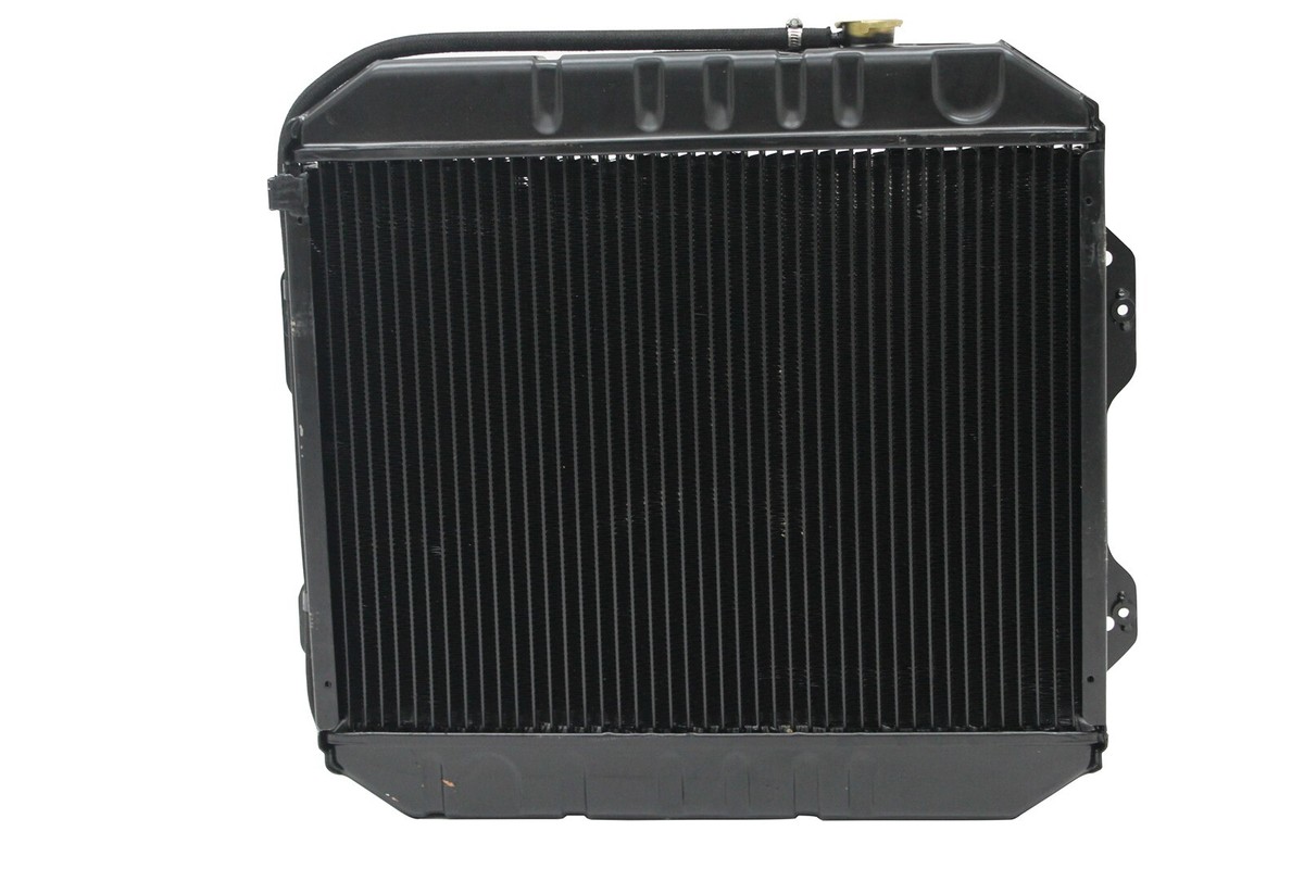 Radiator Fits Nissan Forklift 1988-1992 OEM # 2146090H10