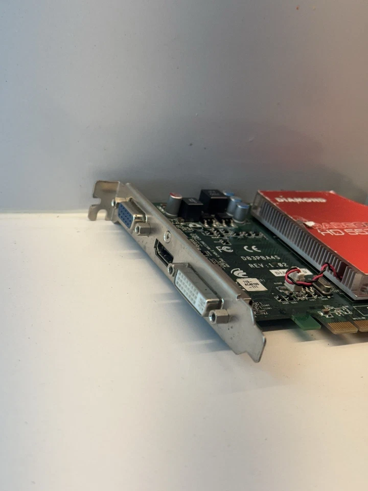 DIAMOND RADEON HD 5570 DIRECTX 11 5570PE31G 1GB 128-BIT DDR3 PCI VIDEO CARD C190 - Image 4 of 4