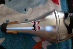 Denis Wick DW5523 Straight Baritone Mute (Aluminum), Barely Used