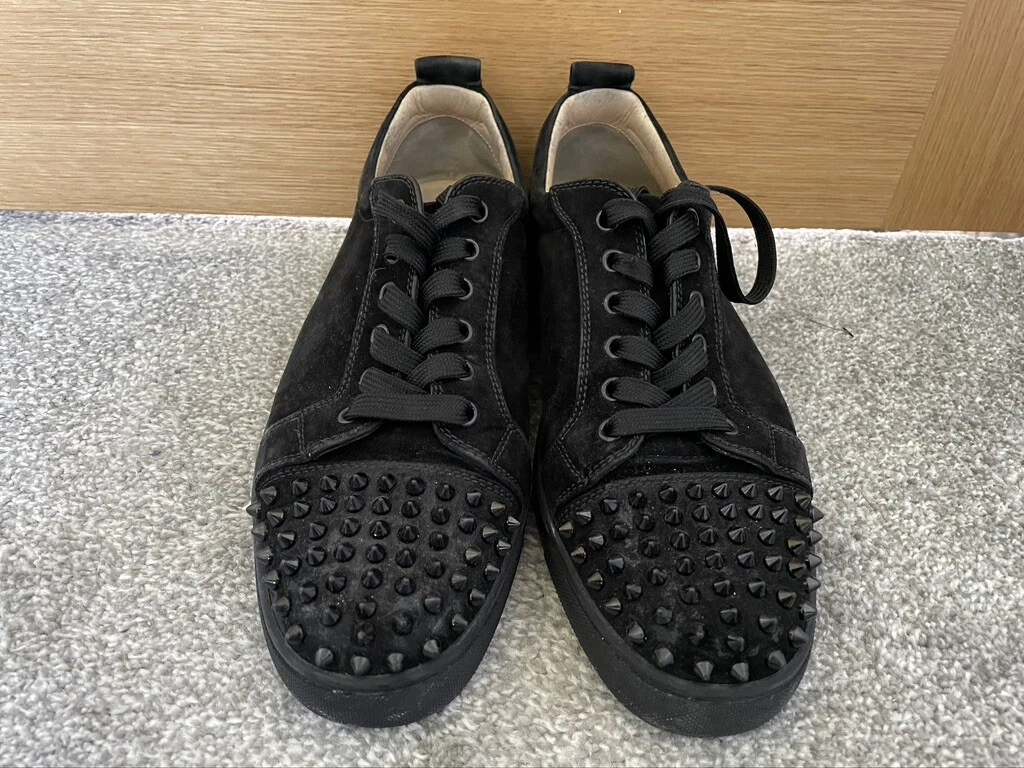 Cheap louboutin deals trainers