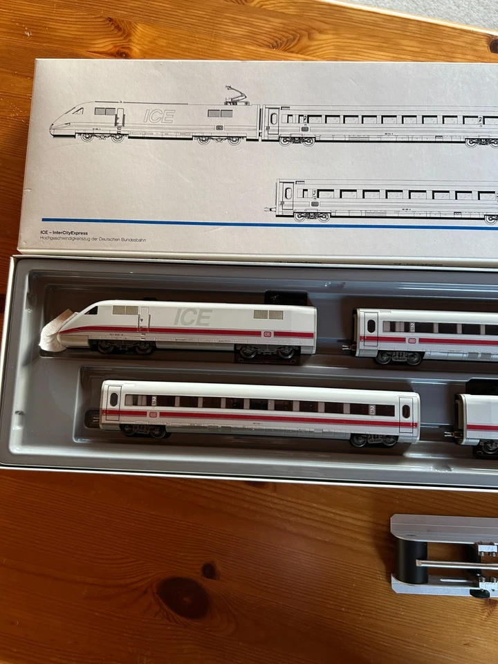 Modelleisenbahn H0 Märklin ICE Nr.3370 - Bild 2 von 4