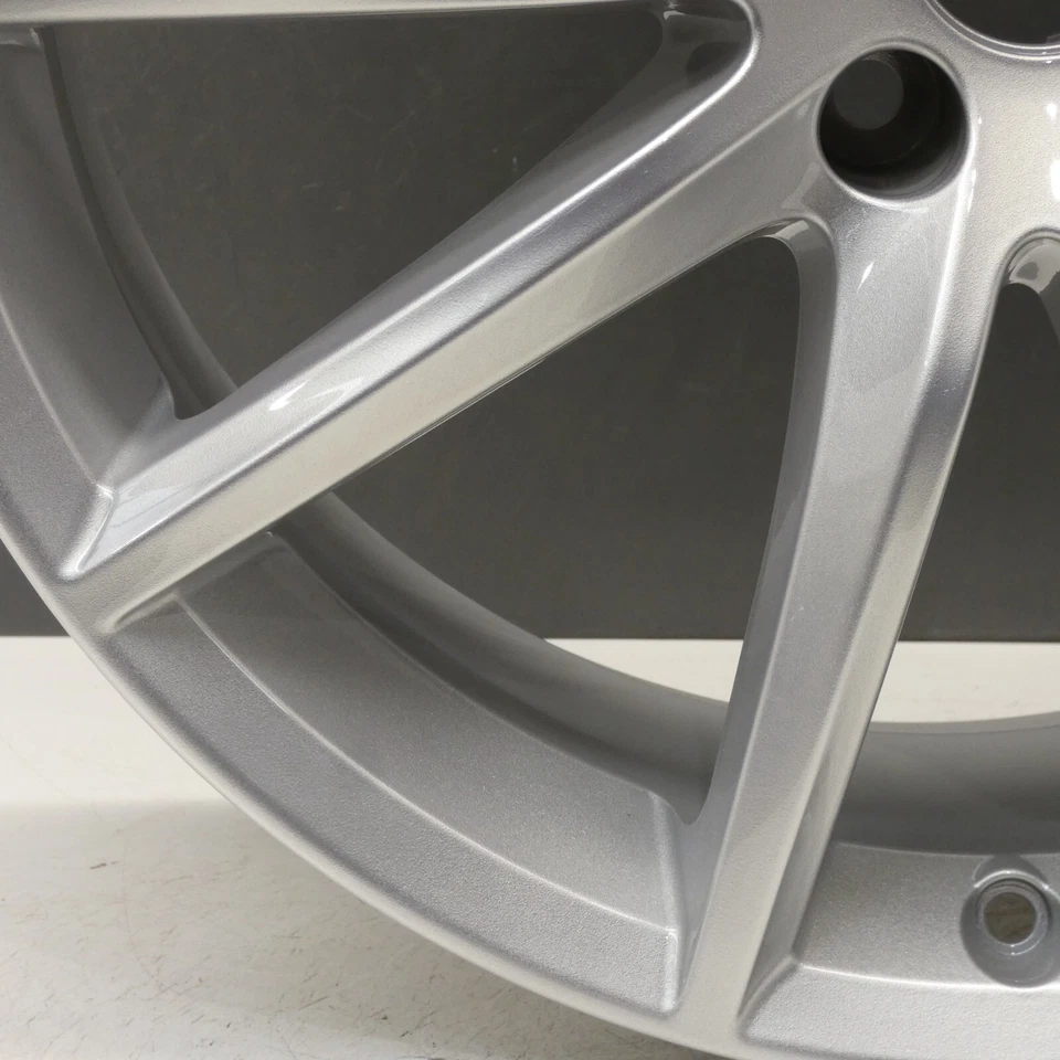 Alfa Romeo Stelvio 19 " Silber Alu Felge 8J OEM 156117308 Original X1 - Bild 4 von 4