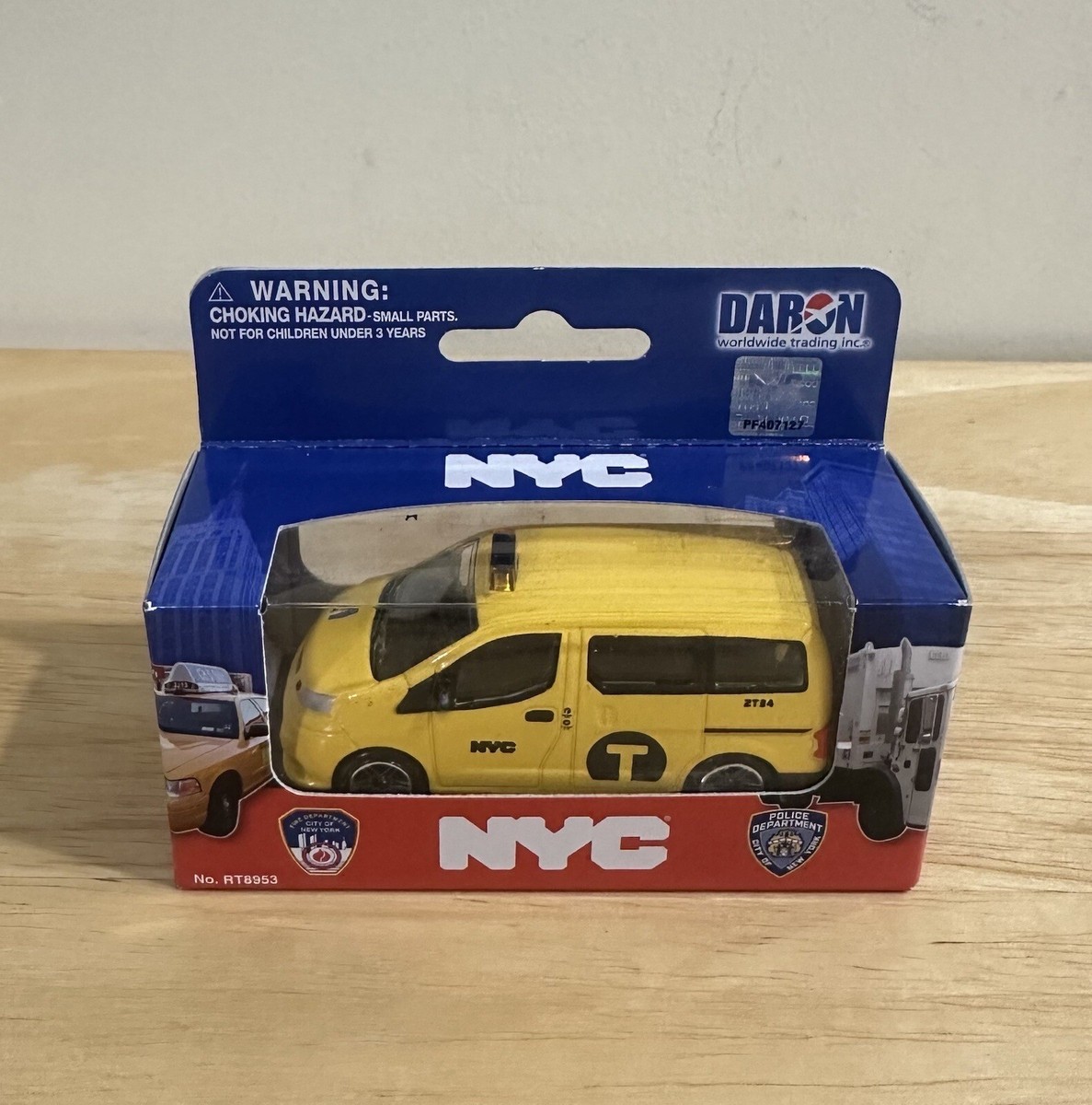 Nissan Van NYC Taxi 1/64 | eBay