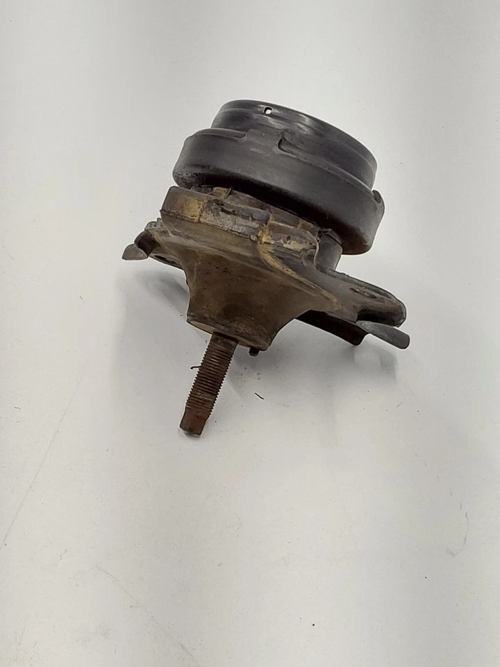 2001-2005 HONDA CIVIC Engine Mount OEM - Image 4 of 4