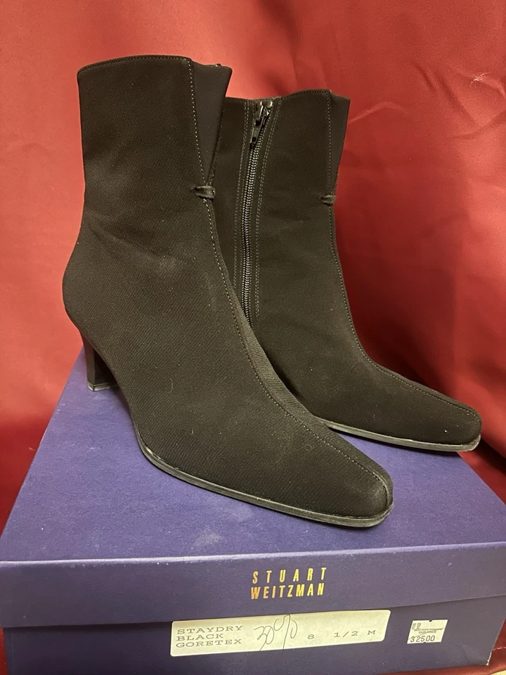 Botines Stuart Weitzman 7 M negros Stay Dry Goretex $325 Preppy sofisticados Foto 2 de 4