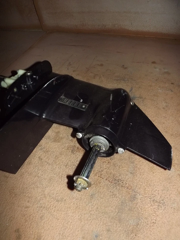 2018 Tohatsu 4 Stroke MFS9.9E Gearcase Lower Unit ASSY short 15" PN 3RSQ600000 - Image 4 of 4