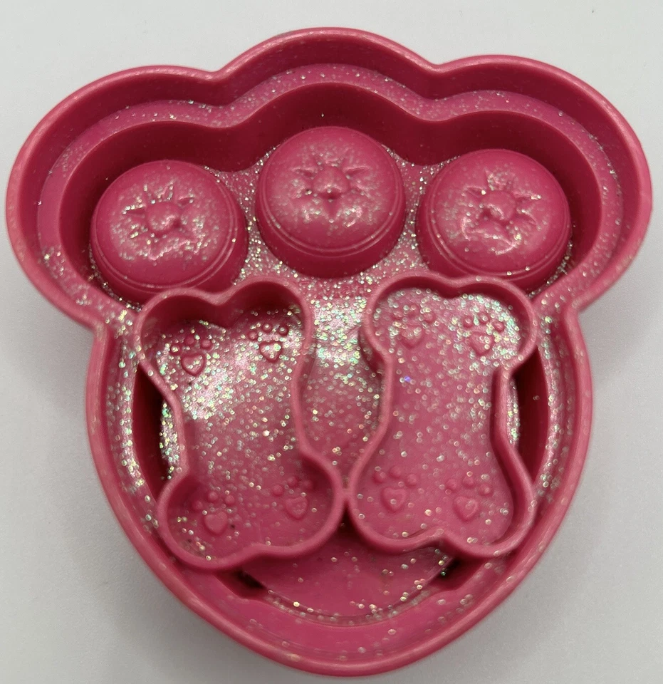 Mattel LUV Me Taffy Puppy Dish Dog 2007 Replacement Barbie Pink Sparkly Toy - Image 3 of 3