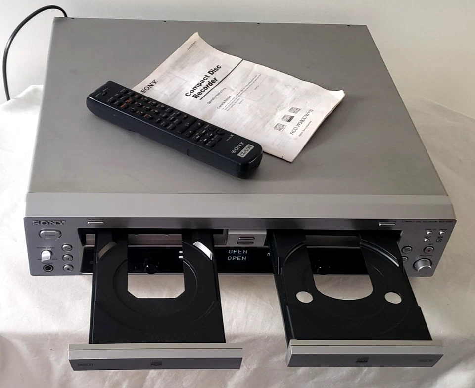 Sony RCD-W100 CD 2 Deck Recorder Silver - Image 2 of 4