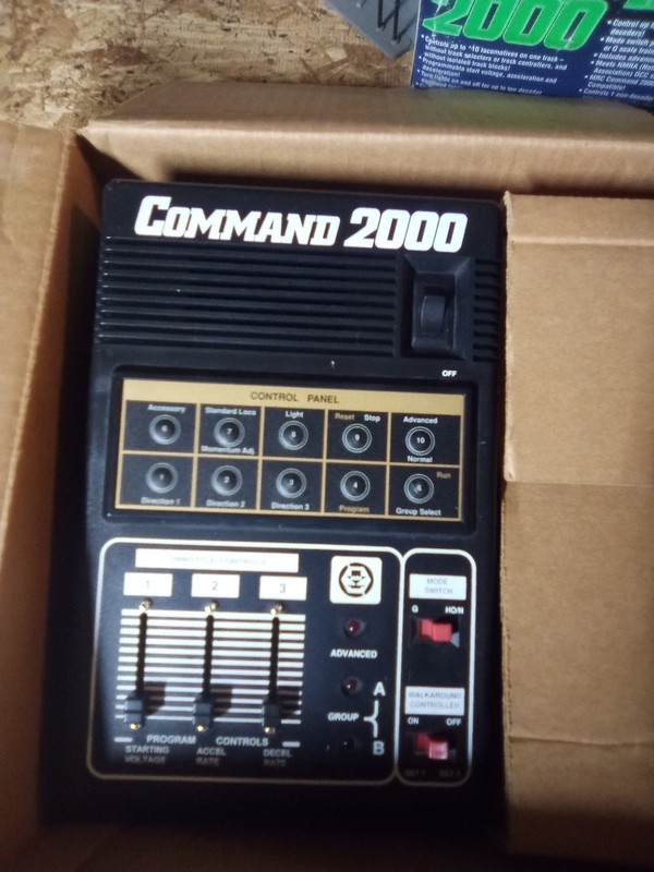 MRC Command 2000 Digital Command Control System DCC Controller AD120 - Used
