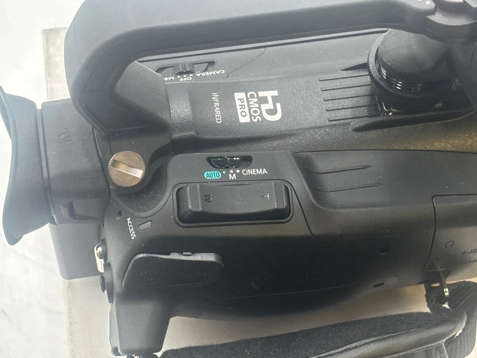 Cámara de video HD profesional compacta Canon XA11 Foto 3 de 4