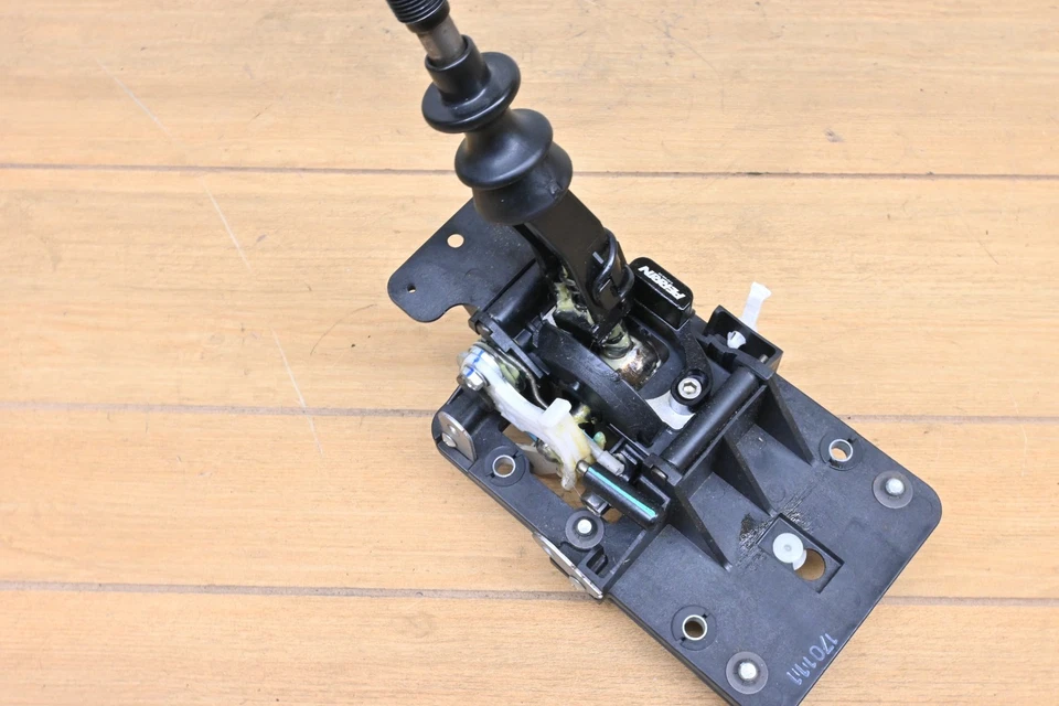 15-24 Subaru WRX M/T transmisión manual palanca de cambios montaje de perilla de cambio OEM Foto 3 de 4