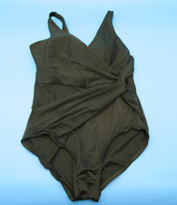 Miraclesuit Size US 14 Green Illusionists Circe Ruffle One Piece Swimsuit Beach