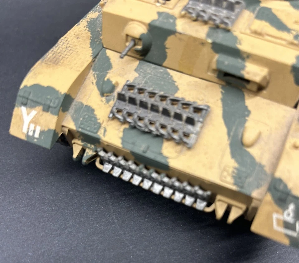 Vintage 1/48 Modelo Revell Flakpanzer IV Wirbelwind Foto 2 de 4