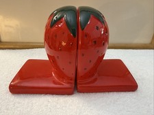 SET OF 2 CERAMIC STRAWBERRY BOOKENDS COTTAGEC...
