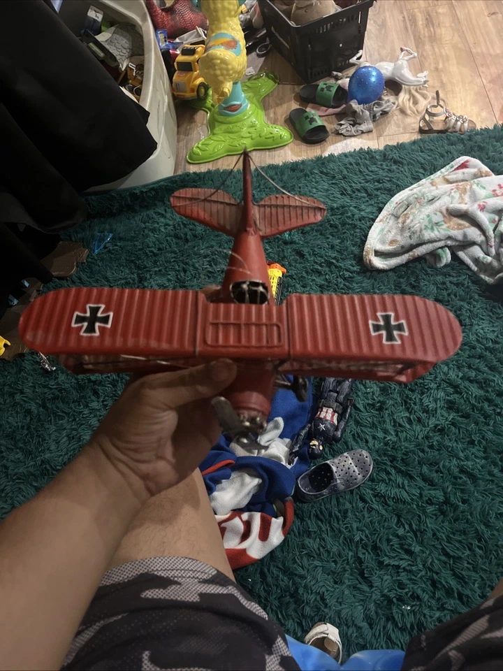 De colección Primera Guerra Mundial Barón Rojo Decoración Estaño Metal Bi-Plano Modelo Rústico Avión ¡EXCELENTE!! Foto 3 de 3