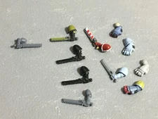 A22971 WARHAMMER 40K SPACE MARINES BITS LOT CHAINSWORD POWER FIST GAMES WORKSHOP