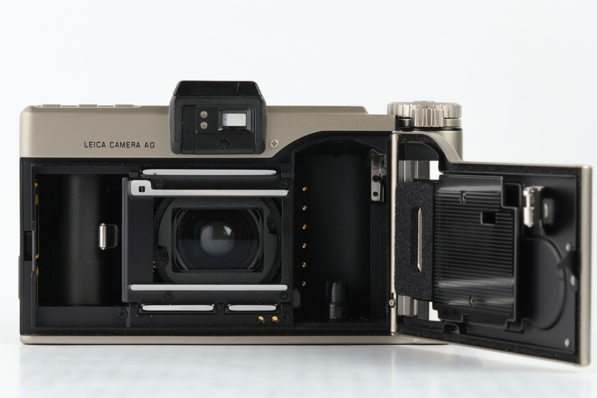 Leica Minilux Zoom 3,5-6,5/35-70mm Vario-Elmar SHP 304449 | eBay Leica Minilux Zoom 3,5-6,5/35-70mm Vario-Elmar SHP 304449 | eBay