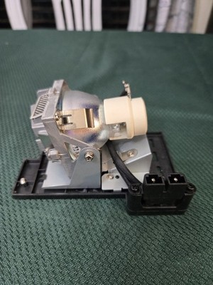 OSRAM P-VIP 200/0.8 E20.8 Replacement lamp bulb W/housing