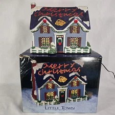 Little Town U.S.A. The House On Maple Lane Christmas Village Style Fiber Optic