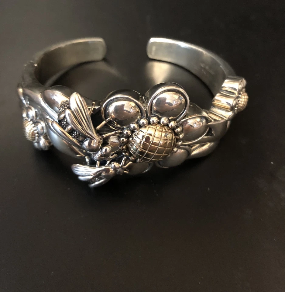 14kt and Sterling Silver Bee Cuff Keiselstein Cord bracelet excellent condition - Image 2 of 4