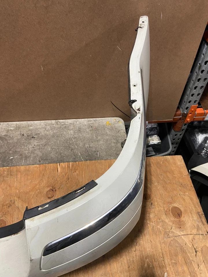 Capa traseira de para-choque 2007 a 2009 Mercedes X164 GL450 GL550 I7231 - Imagem 3 de 4