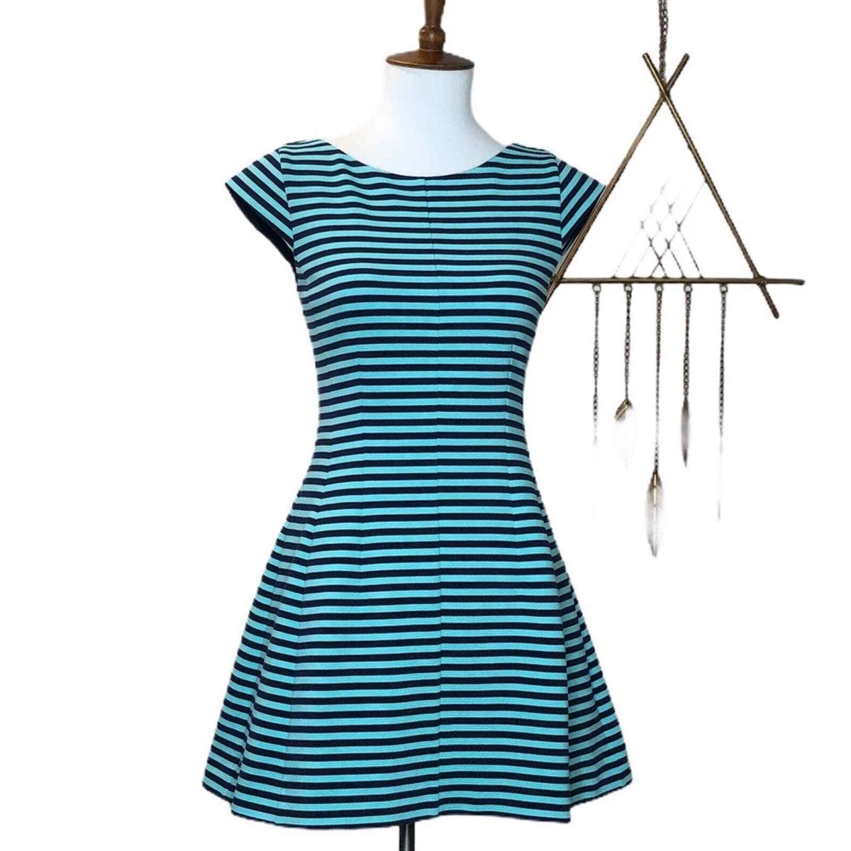 Lilly pulitzer top blue striped dress