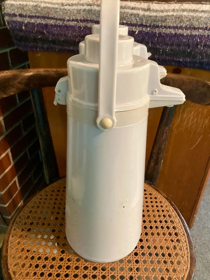 RARO! Antigo Dispensador duplo de bebidas quentes/frias para hambúrguer McDLT McDonald's - Imagem 2 de 4