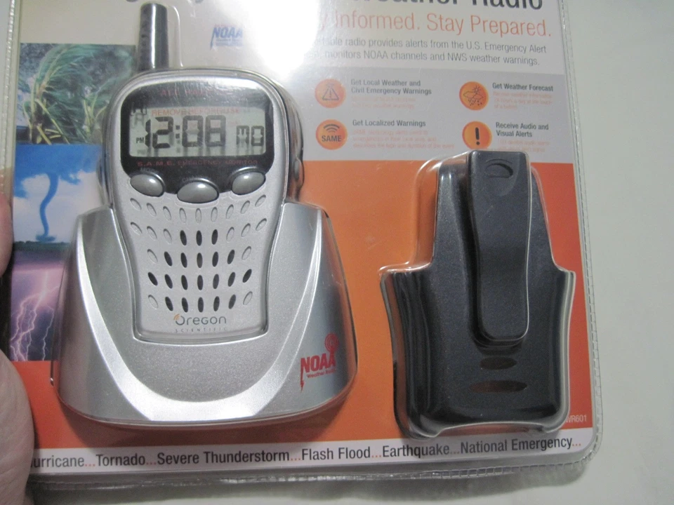 Oregon Scientific Emergency Portable Weather Radiol WR-601N Factory Sealed - Image 4 of 4