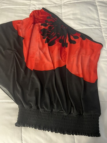Rampage One Sleeve Black Red Print Smocked Waist Top Blouse Size M Stretch - Picture 2 of 5