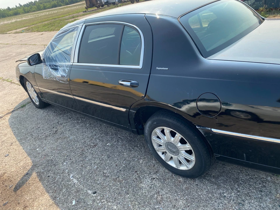 2003-2011 Lincoln Town Car Analog Clock Used 3W1Z15000AB OEM - Image 4 of 4