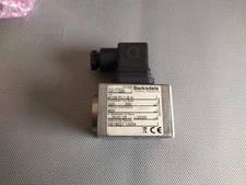 BARKSDALE Adjustable Pressure Switch 8109-PL1-B-K / 0417-266  220-350 bar New