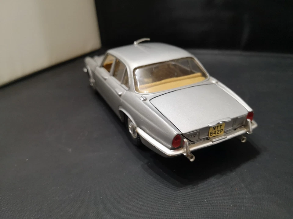 M643-POLISTIL JAGUAR XJ42 SALOON. - Image 4 of 4