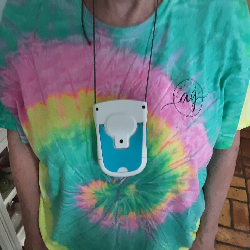 Ventilador de collar personal a pilas Foto 4 de 4