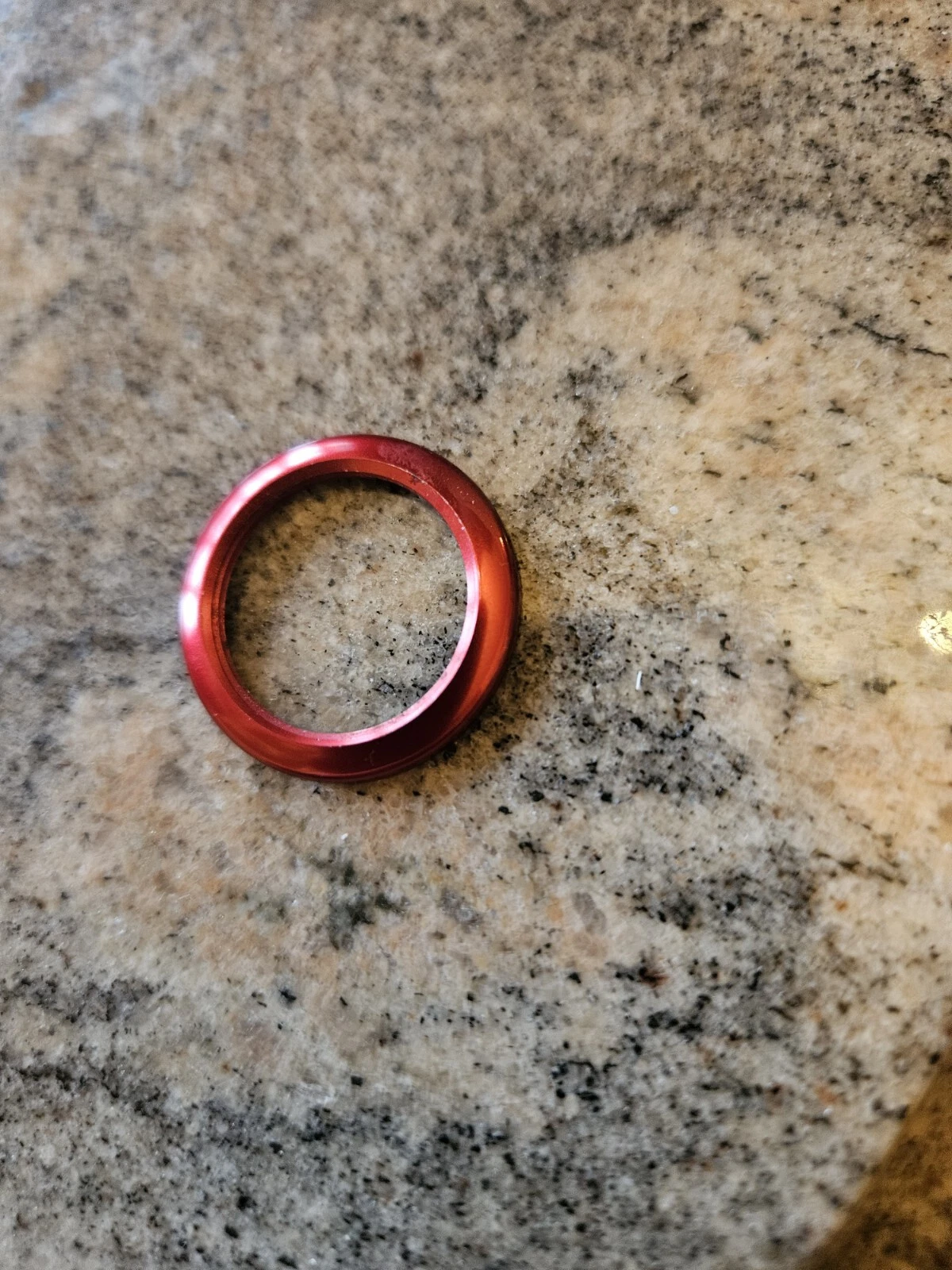 Authentique . Gucci 1100L/1200L rouge. Lunette de montre en métal véritable .. ..