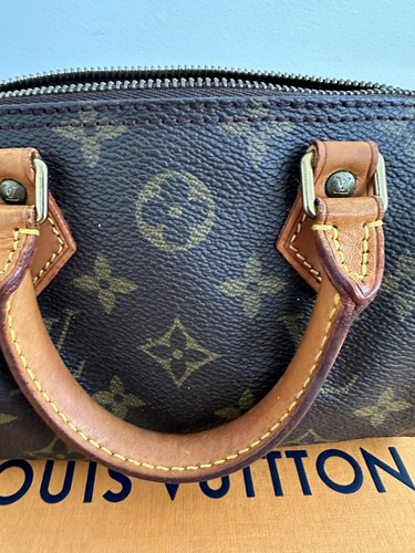 Authentic LOUIS VUITTON Monogram Canvas Speedy Nano - Picture 5 of 20